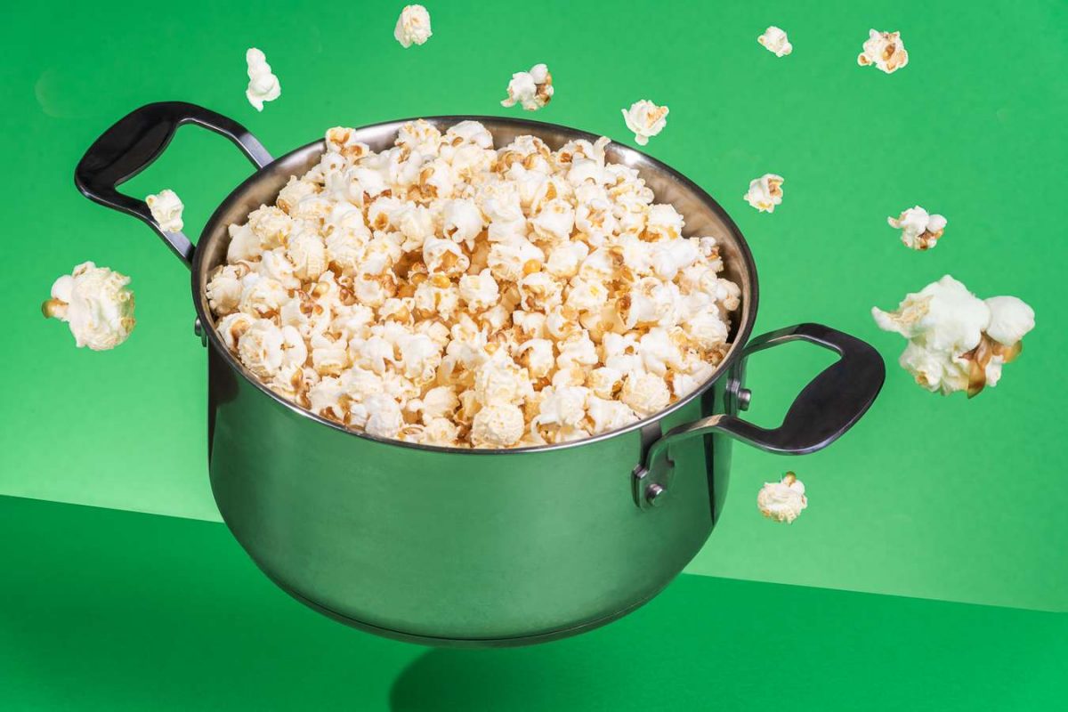 Börja poppa popcorn
